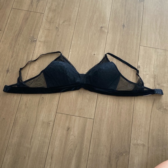 Size XXL Lace bra - Picture 3 of 16